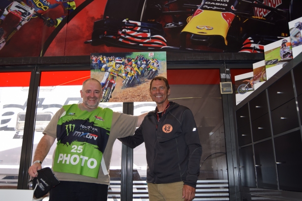 Rob Kinsey and Kris Egbert with the Magoo painting in Alpine Stars Hospitality unit at Ernee.