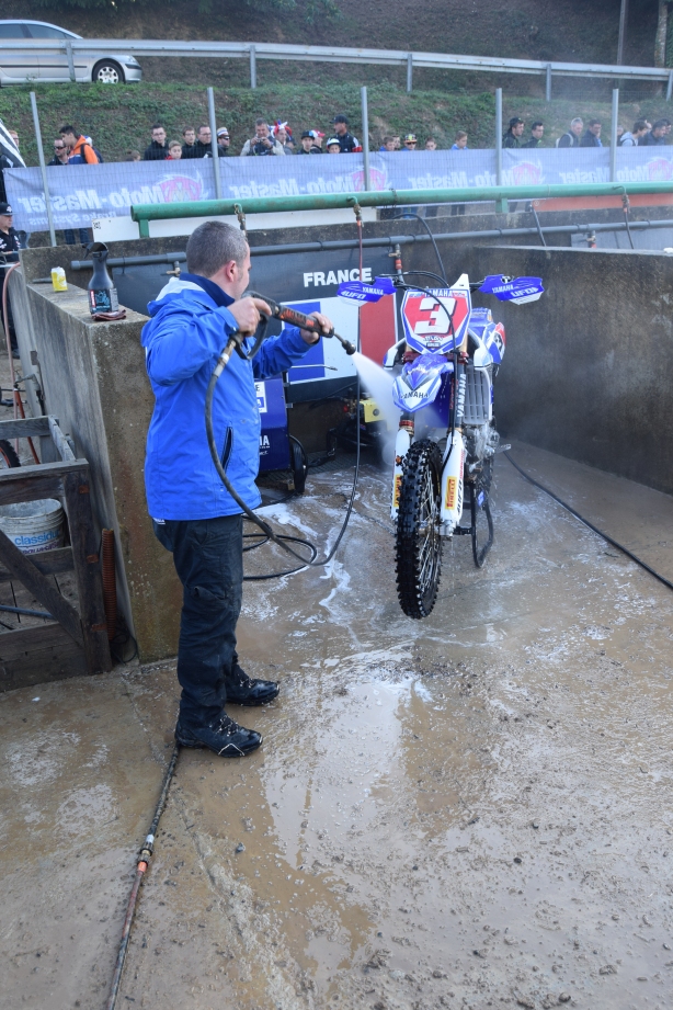 Meanwhile elsewhere, MXGP champ Romain Febvre's factory Yamaha gets cleaned up in the custom built bike wash booth's.